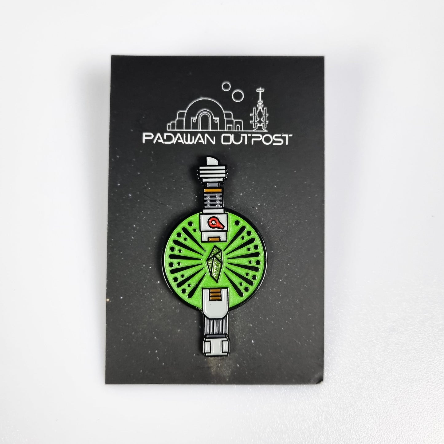 Saber crystal pin badge-Padawan Outpost