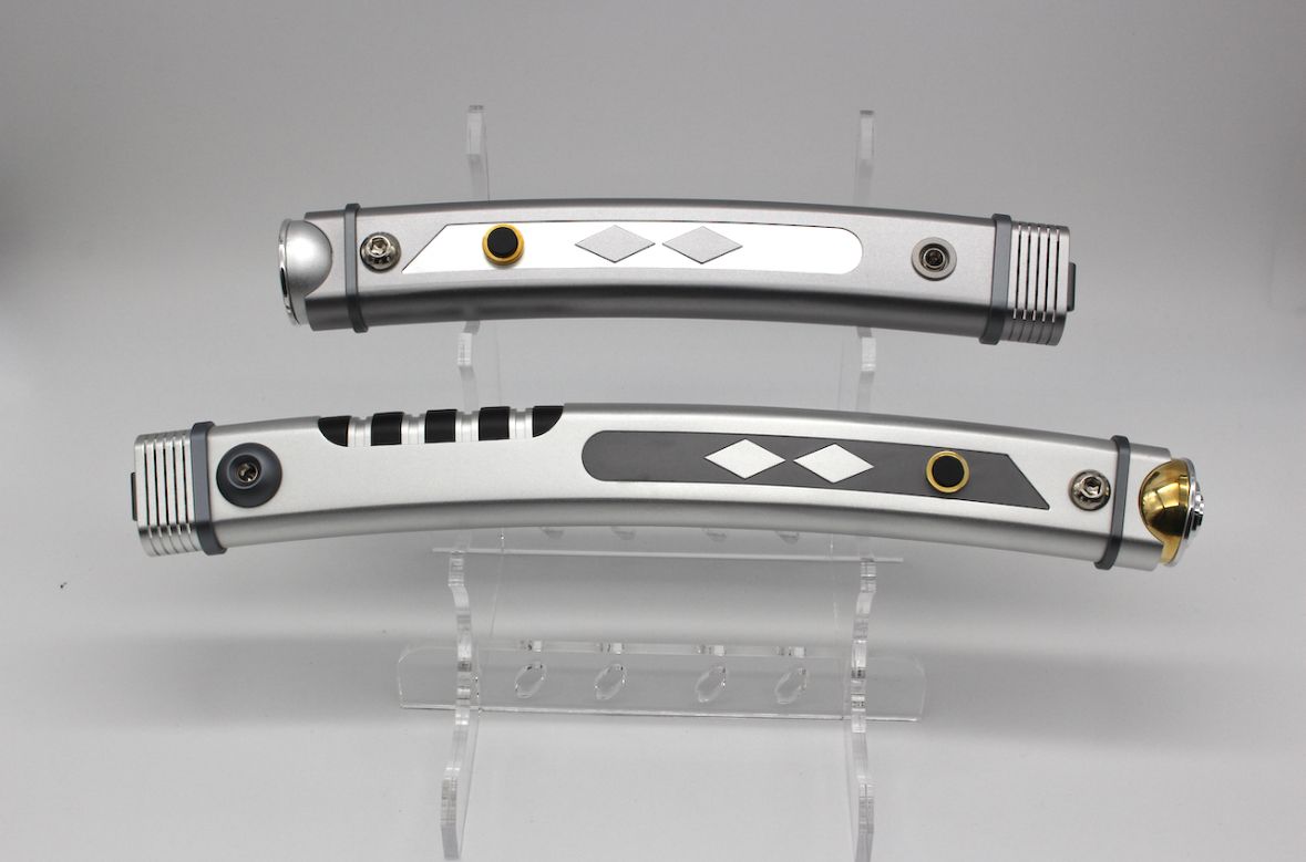 Collectors Edition Lightsaber - Collectors Edition Saber - KR Sabers Thrawn Hunter - Padawan Outpost
