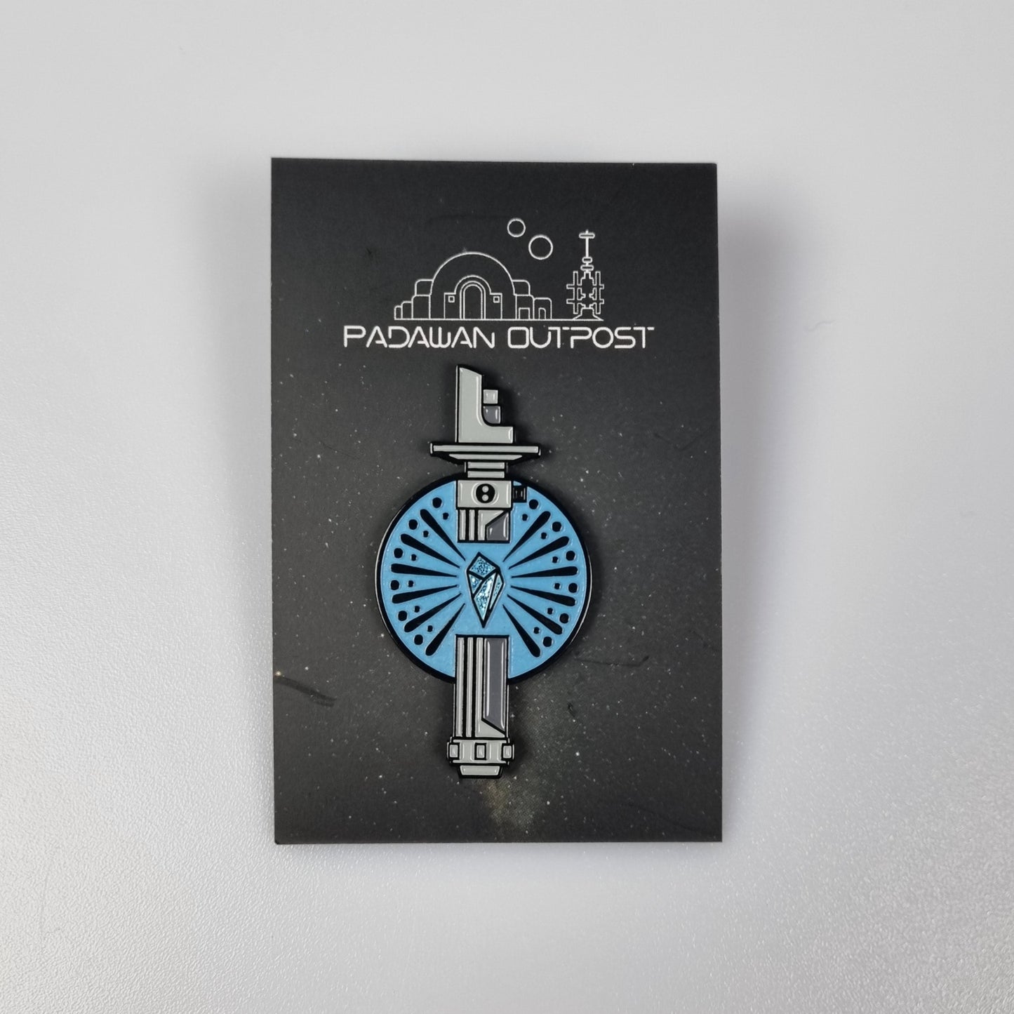 Saber crystal pin badge-Padawan Outpost