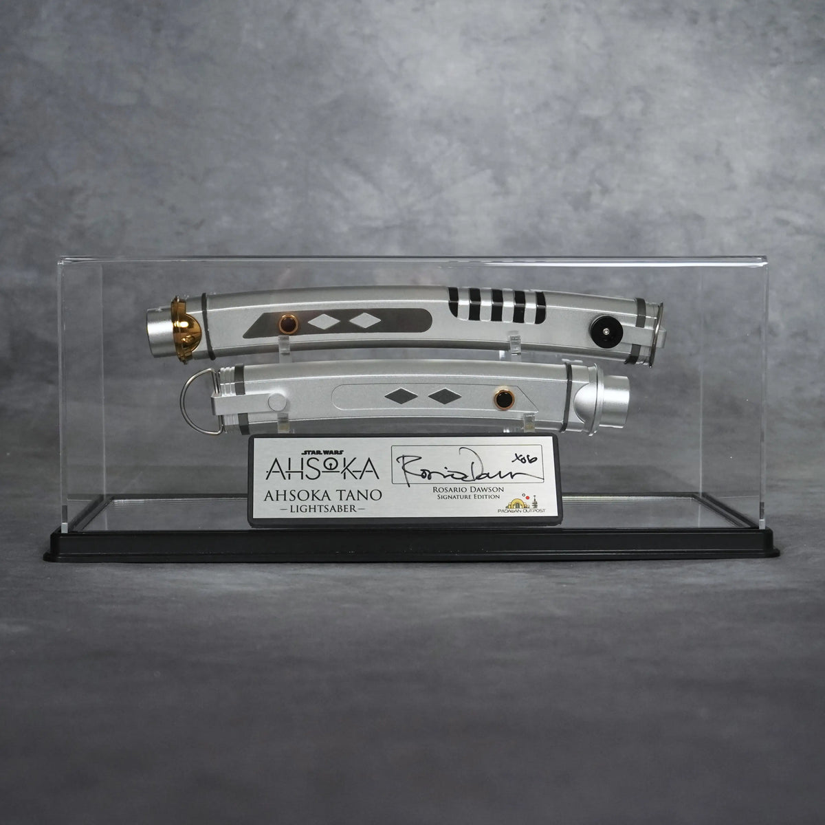 Signature Edition Ahsoka Tano lightsaber duo with the brushed metal plaque signed by Rosario Dawson, presented in the collector's display case