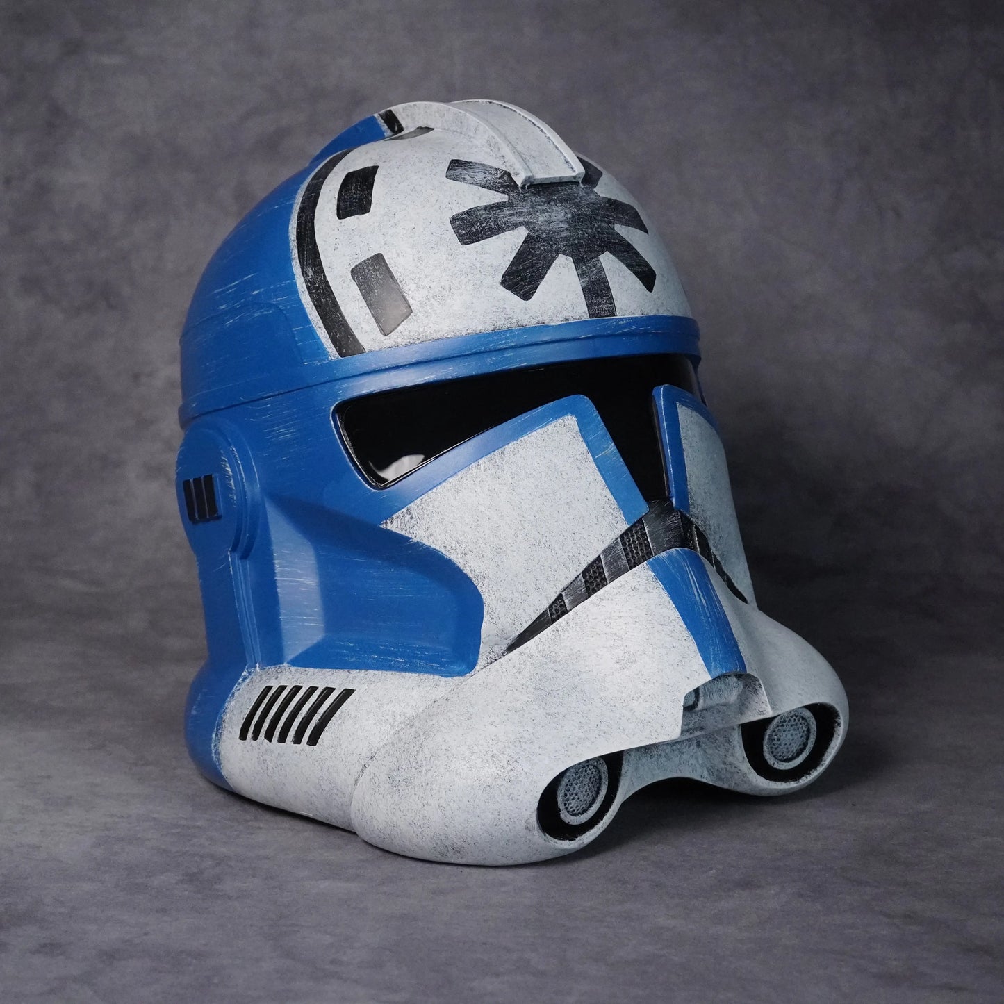 Clone Commander Jesse Wearable Helmet (Phase II, Weathered)  Clone Wars 1:1 Wearable Replica Helmet Collectible