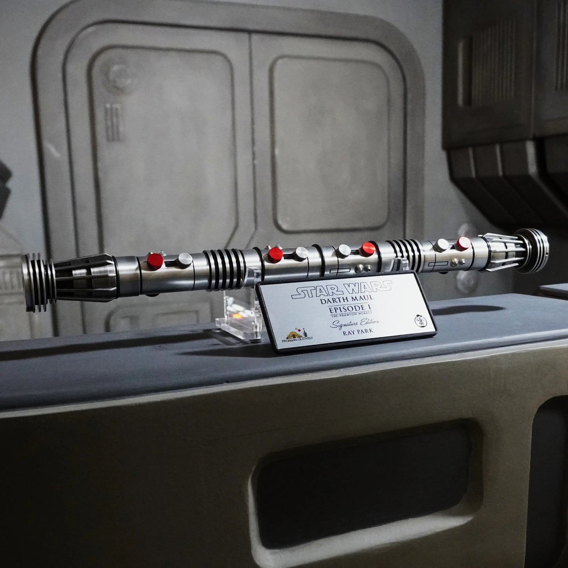 STARWARS　レイ・パーク　直筆サイン入りフィギュア DarthMaulSignature14_698956da-
