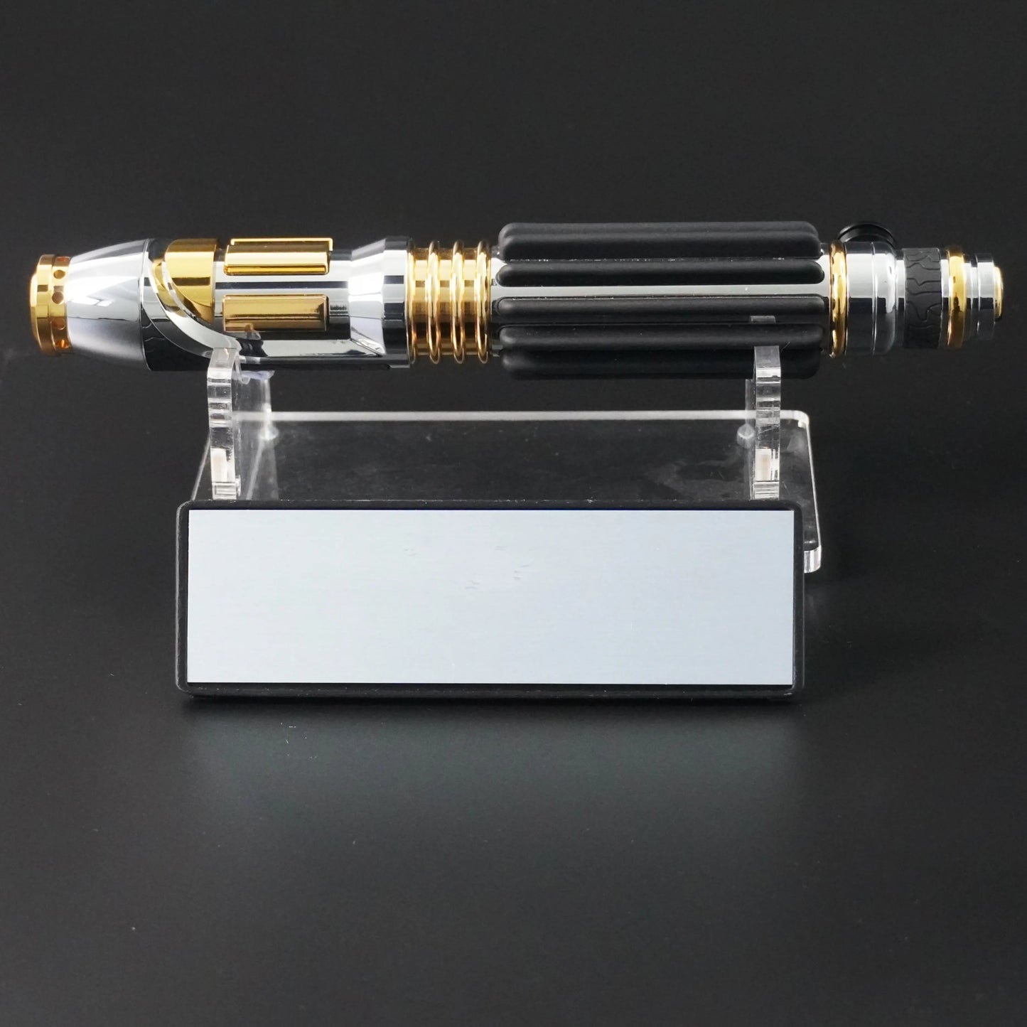 Signature Edition: Mace Windu Saber & Signed Plaque by Samuel L. Jackson | Limited Pre-Order
