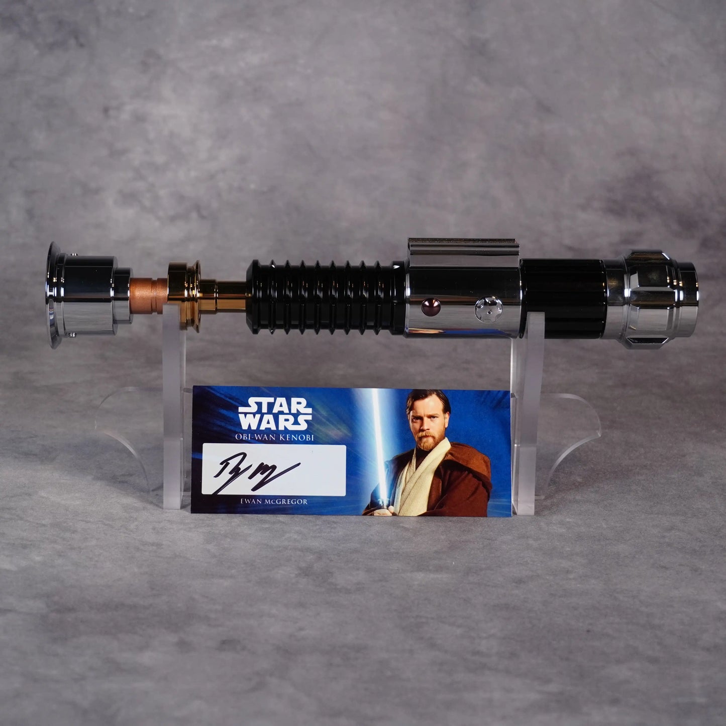 Signature Obi-Wan Ep. III Lightsaber & Signed Plaque | Star Wars Signature Obi-Wan Ep. III Lightsaber & Signed Plaque | Star Wars