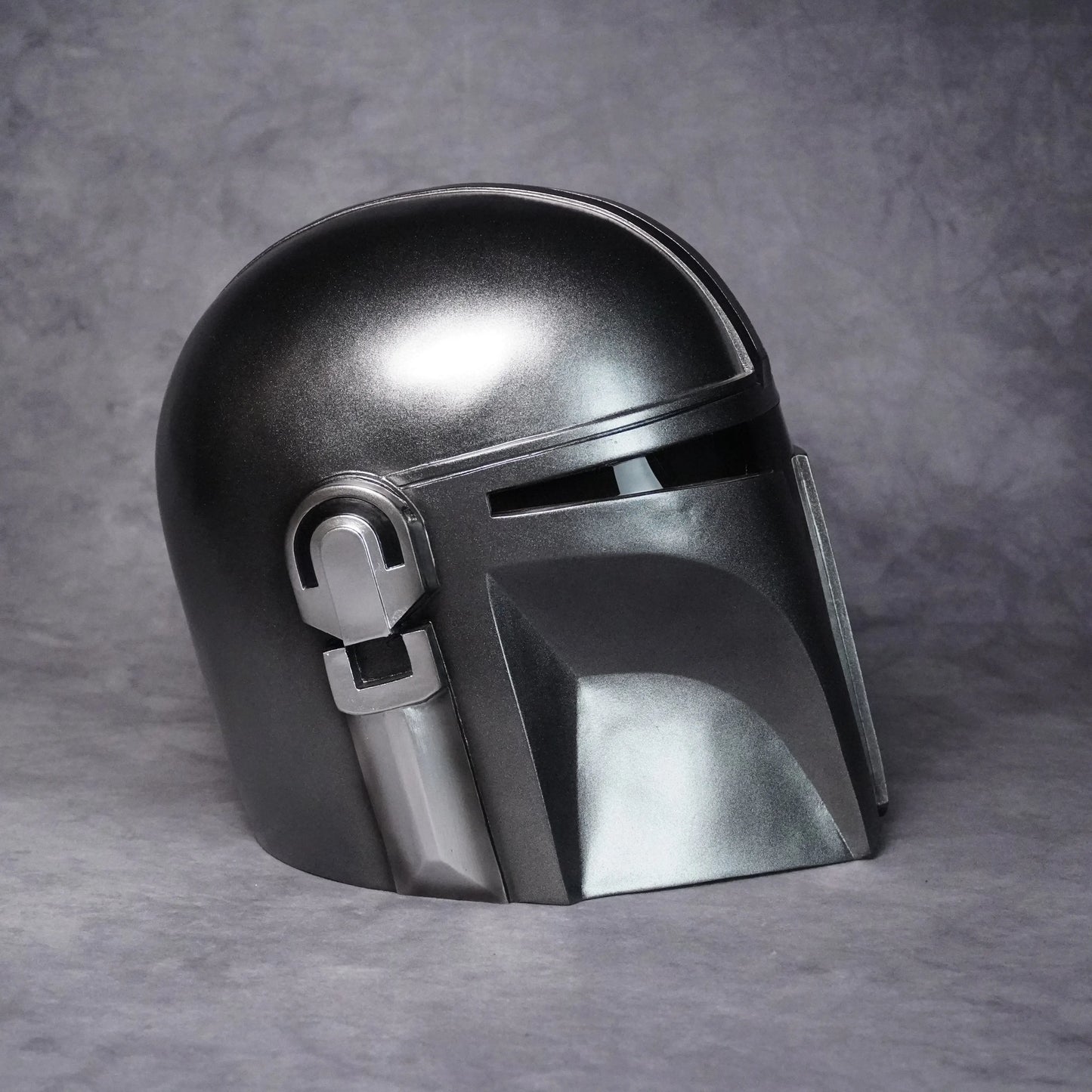 The Mandalorian Beskar Wearable Helmet  Din Djarin 1:1 Wearable Replica Helmet Collectible